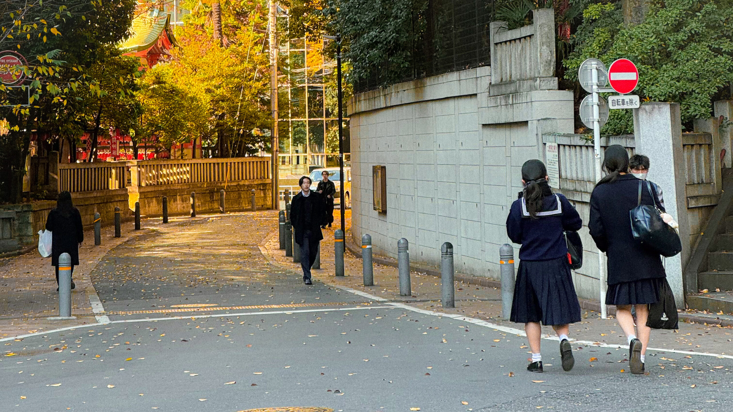 [도쿄 노트] 단정한 교복